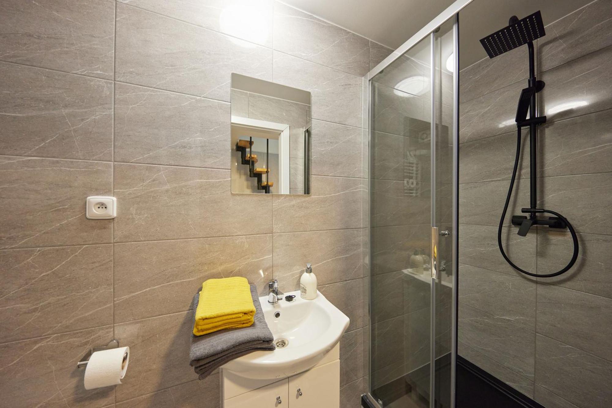 Block 96 Apartments Zlin Ngoại thất bức ảnh